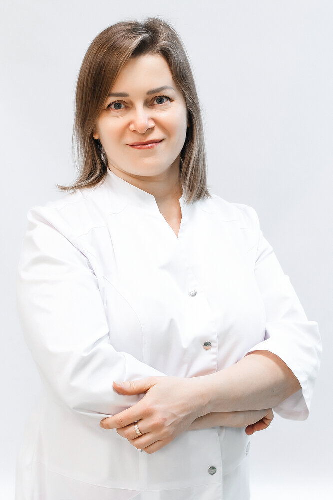 Лобанова Елена Вячеславовна — Заведующая детским отделением, врач-офтальмолог высшей категории